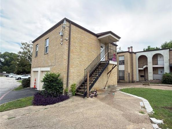 6032  Westridge Lane  201, Fort Worth Texas 76116