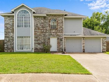 1004  Creekside Drive 