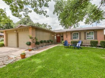 818  Wateka Way 