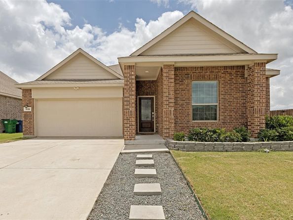 1038  Manuel Drive , Fate Texas 75087
