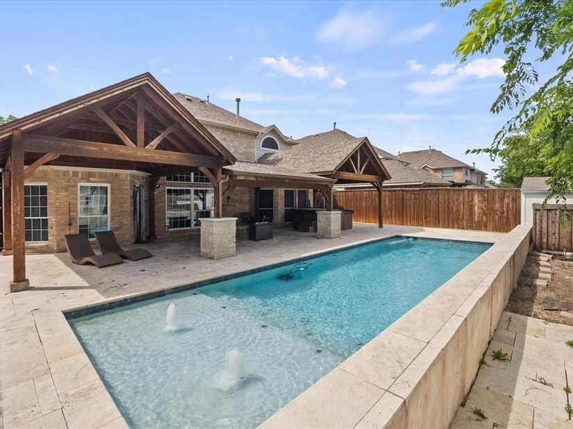 9109  Hogan Drive , Rowlett Texas 75089