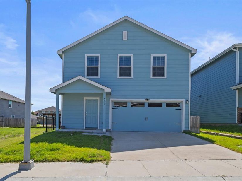 3248  Peyton Lila Road , Dallas Texas 75212