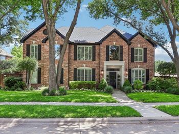 1136  Hampton Drive 