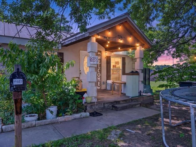 218  Barger Street , Garland Texas 75040