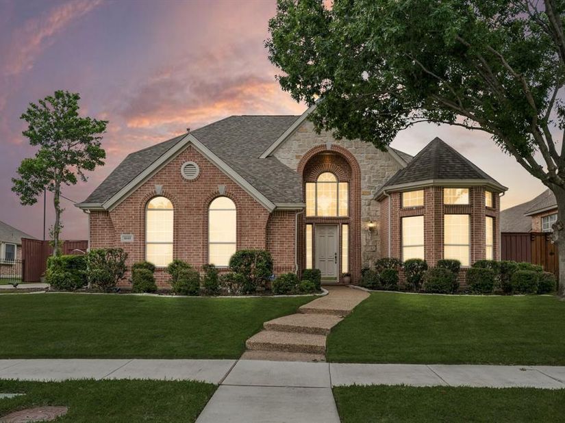 1649  Mcgee Lane , Carrollton Texas 75010