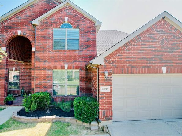 8132  Guadalupe Road , Arlington Texas 76002