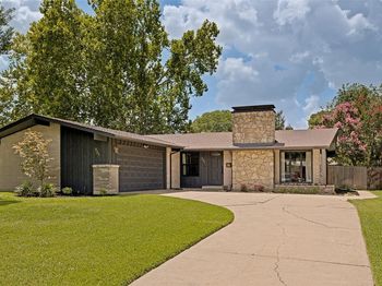 921  Forreston Drive 