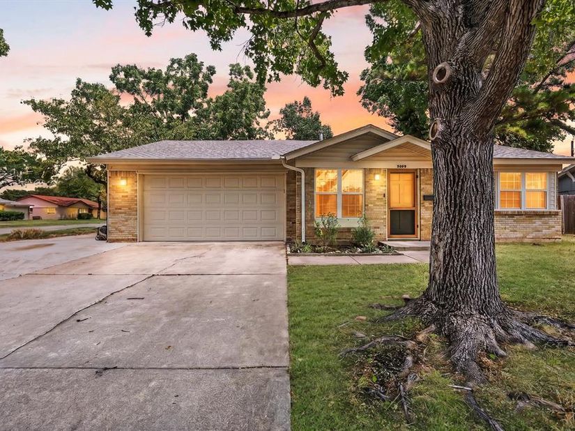 3009 W 11th Street , Irving Texas 75060