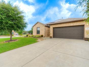 1201  Meadowlakes  