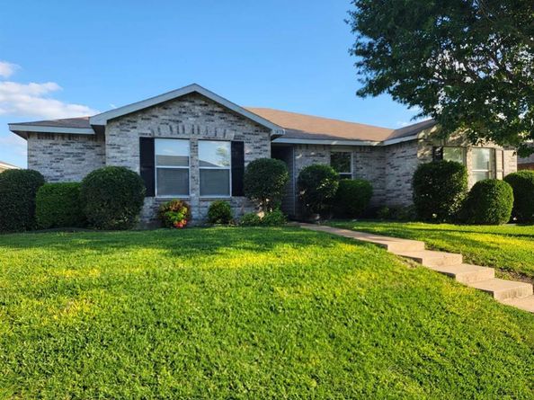 1403  Glenwick Drive , Rockwall Texas 75032