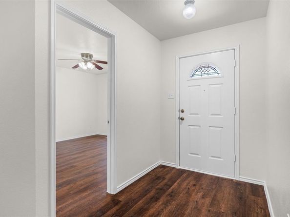 8421  River Bluffs Drive , Arlington Texas 76002