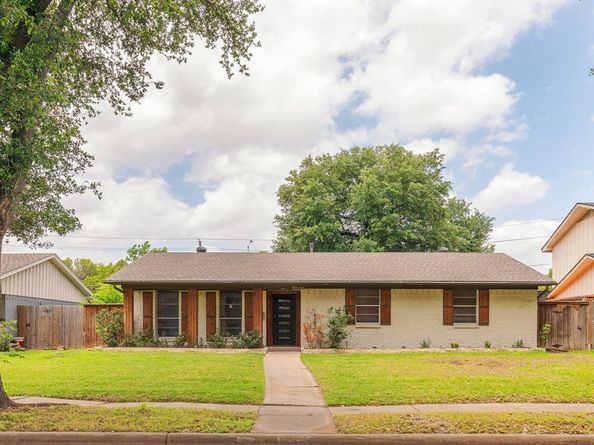 11245  Buchanan Drive , Dallas Texas 75228