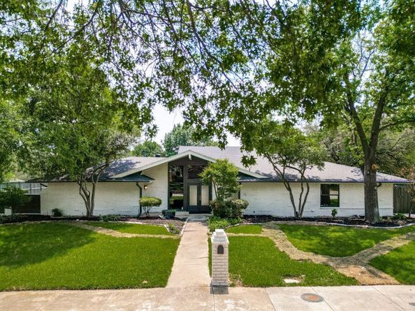 6810  Town Bluff Drive , Dallas Texas 75248