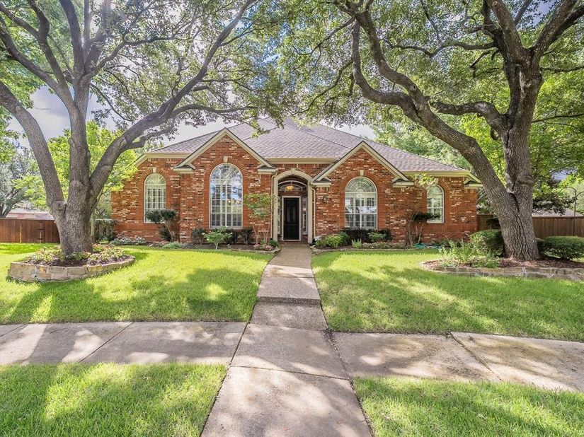 703  Henderson Court , Allen Texas 75013