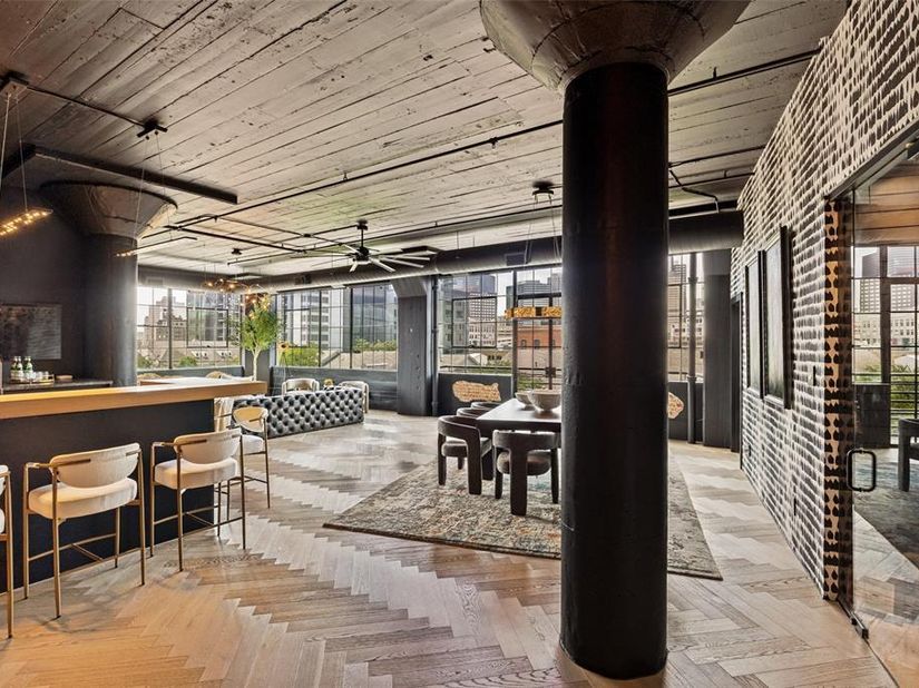 2220  Canton Street  401, Dallas Texas 75201