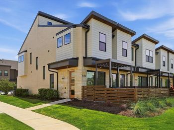 840  Cavitt Court 