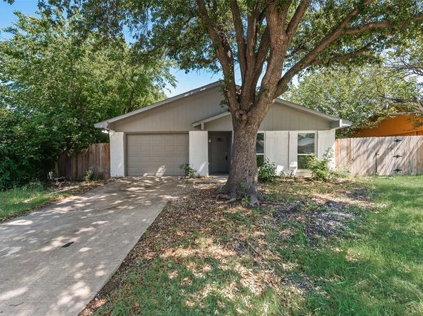 2103  Highbury Road , Carrollton Texas 75007