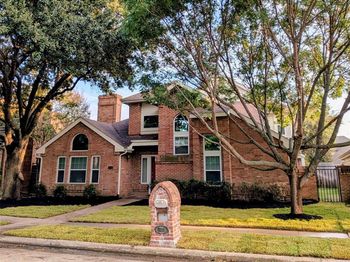 924  McCoy Drive 