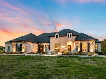 1014  Live Oak Lane 