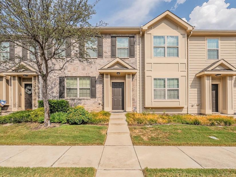 2933  Peyton Brook Drive , Fort Worth Texas 76137