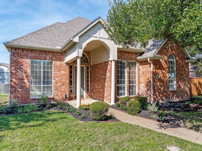 6409  Essex Lane , Plano Texas 75024
