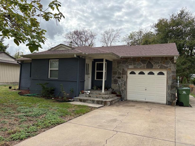 410  Overhill Drive , Arlington Texas 76010