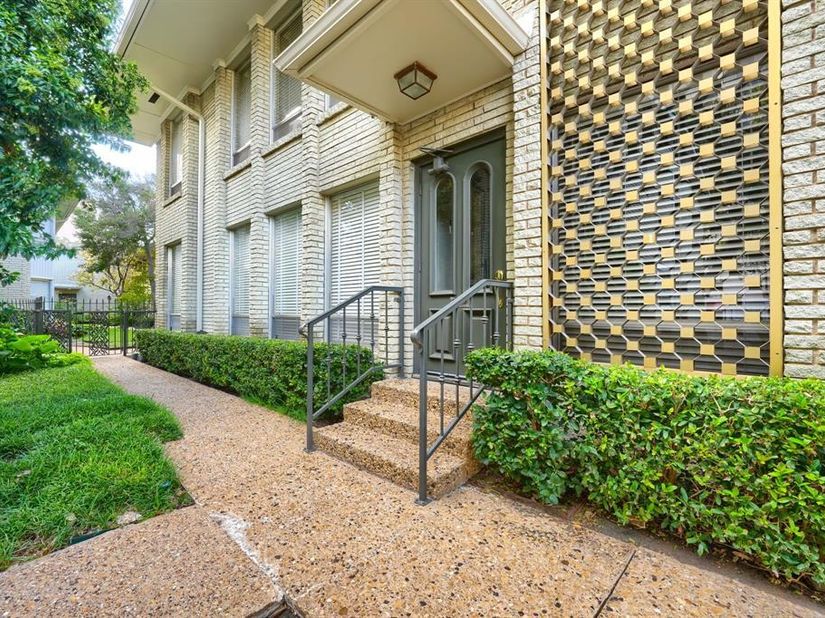 6349  Diamond Head Circle  6349D, Dallas Texas 75225