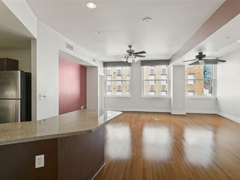 411 W 7th Street 