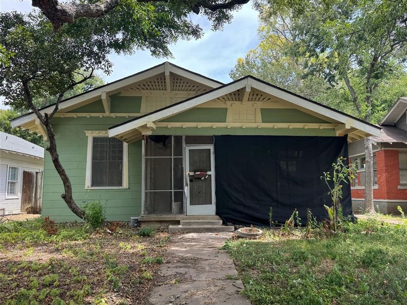 120 S Montclair Avenue , Dallas Texas 75208