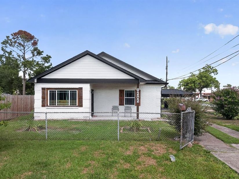 6202  Kashmere Street , Houston Texas 77026