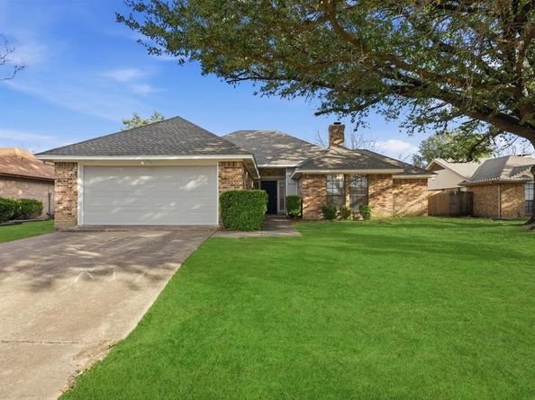4812  Applewood Road , Fort Worth Texas 76133