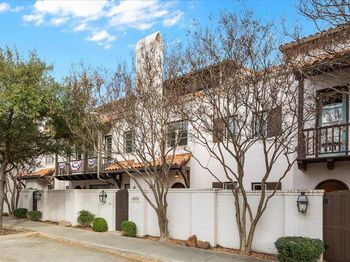 271  Casa Blanca Avenue 