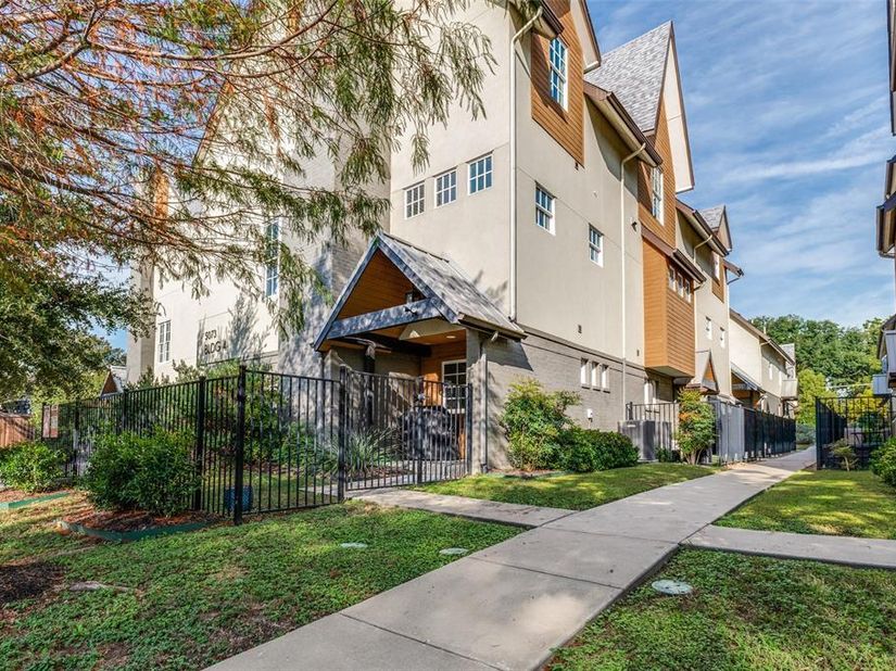 5073  Gaston Avenue  402, Dallas Texas 75214