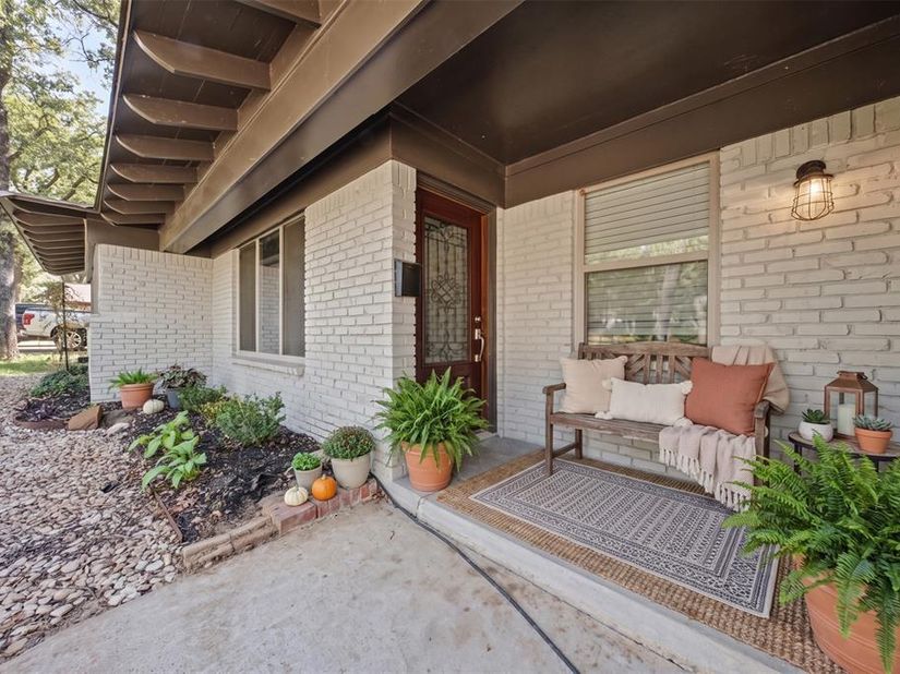6404  Ravenswood Drive , Fort Worth Texas 76112