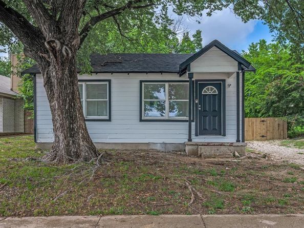 1236 E Powell Avenue , Fort Worth Texas 76104