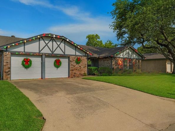 3105  Steeplechase Trail , Arlington Texas 76016