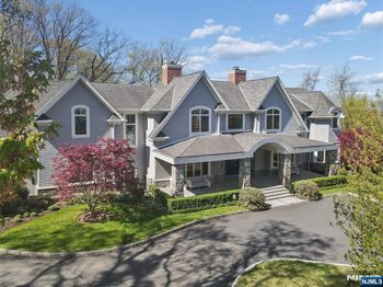 351 Lewelen Circle