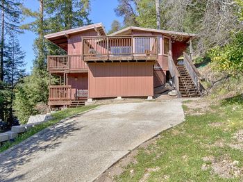 11120 Lake Boulevard