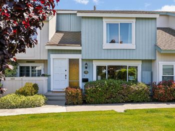 1035 Dove Lane