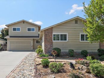 898 Hummingbird Drive