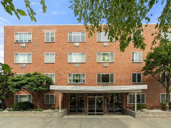 50 Green Street 401, Brookline MA 02446