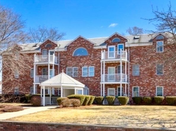 19 Paris Street 203, Medford MA 02155