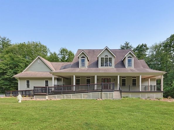 38 Orchard, Blackstone MA 01504