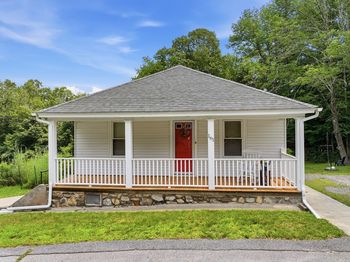 161 Boyd St