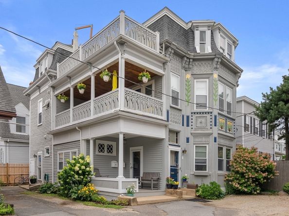9 Gray Cir 2, Lynn MA 01902