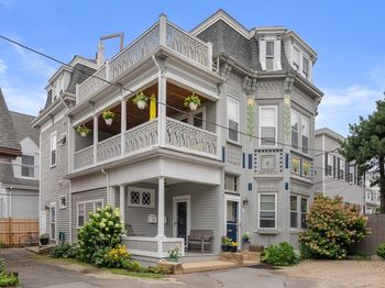 9 Gray Cir