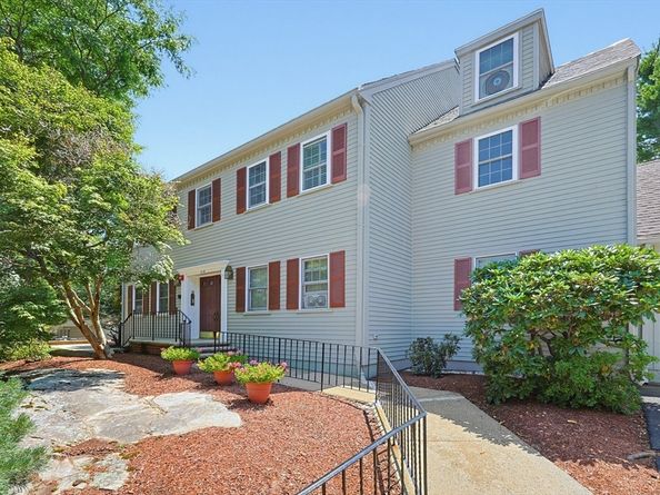 16 Valiant Way 16, Salem MA 01970