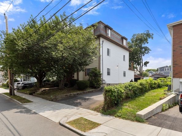 28 Morse St, Watertown MA 02472