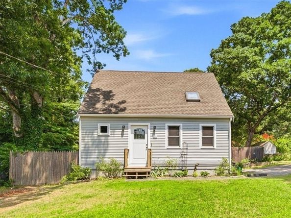 100 Park Ave, Wareham MA 02538