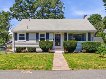 8 Bossi Ave